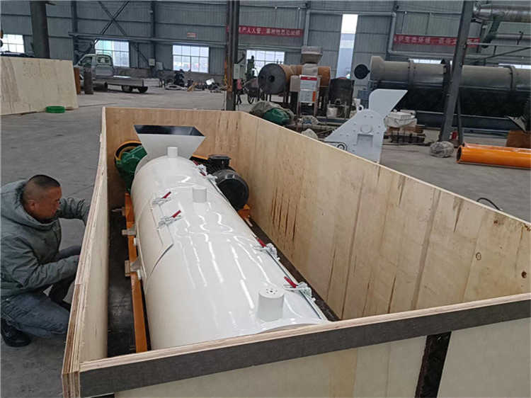 攪齒造粒機(jī)客戶定制型號(hào)顏色生產(chǎn)完成裝箱發(fā)貨