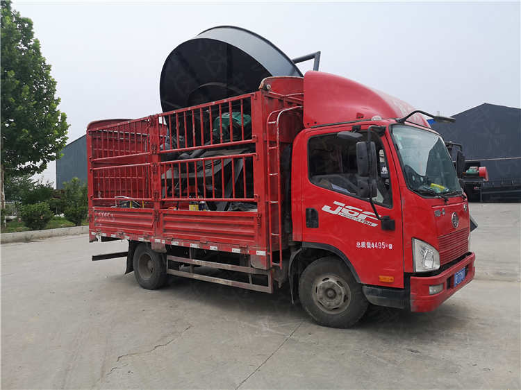 2.5米圓盤造粒機(jī)客戶發(fā)貨現(xiàn)場