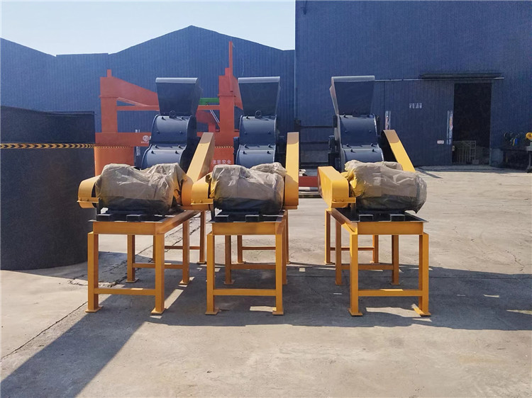 處理牛糞粉碎設(shè)備有機(jī)肥生產(chǎn)線立式雙級(jí)粉碎機(jī) 蘑菇渣物料破碎機(jī)